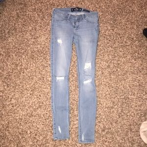 Hollister ripped jeggings